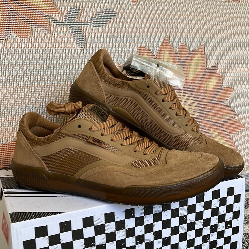 Vans Men’s Ave
Tobacco/Gum
VN0A5JIBLV9
Sneakers - Picture 6 of 16